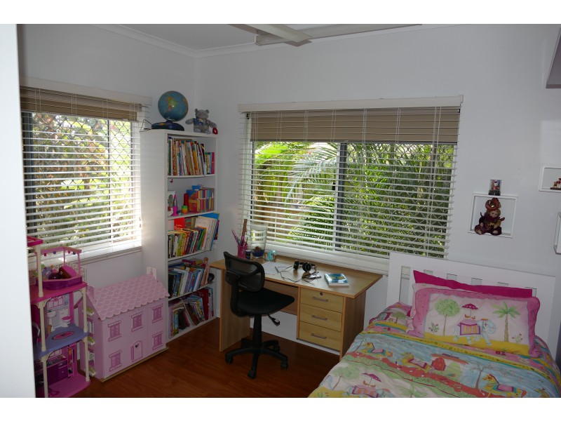 45 Bathurst Drive, Bentley Park QLD 4869
