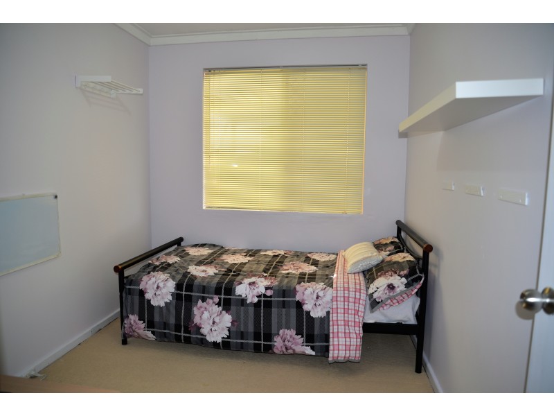 1/244 Flinders Street, Yokine WA 6060