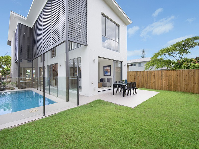 18 Harding Street, Hendra QLD 4011