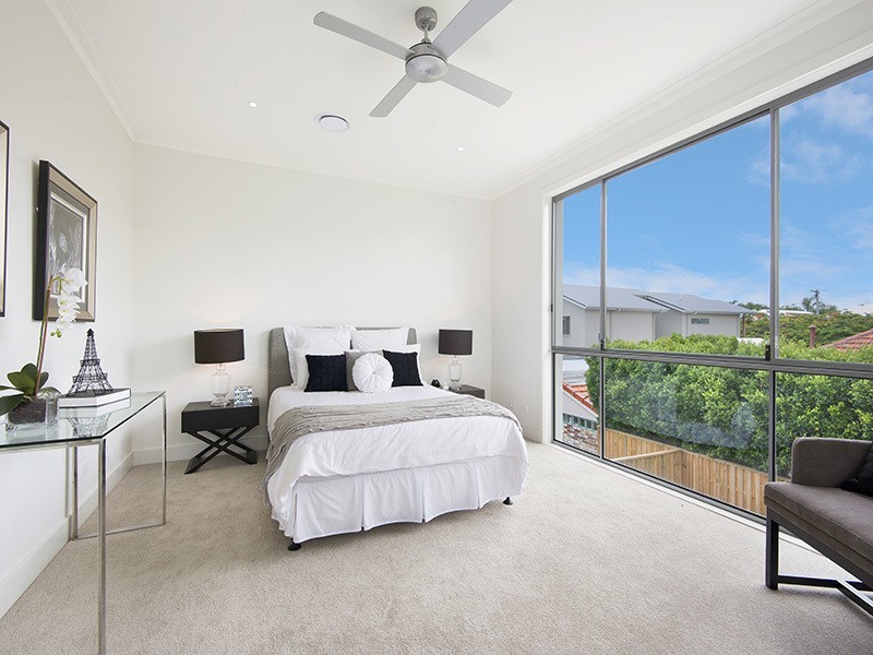 18 Harding Street, Hendra QLD 4011