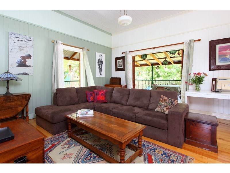 16 Park Road, Yeronga QLD 4104