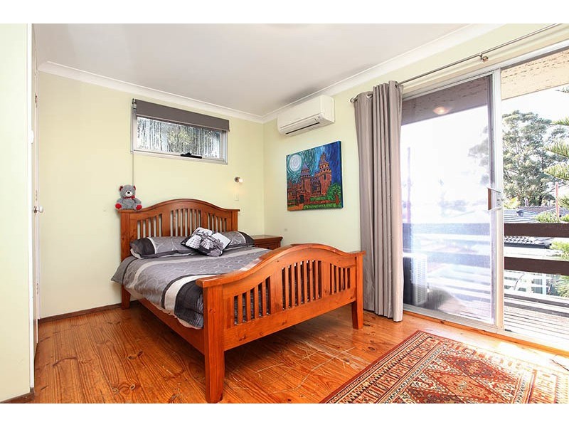 10 Dalston Cr, Kardinya WA 6163