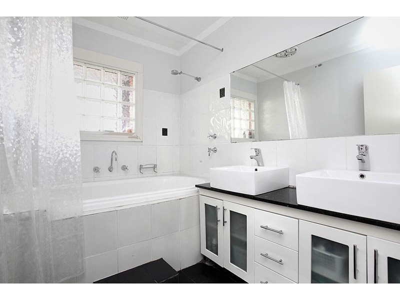 10 Dalston Cr, Kardinya WA 6163