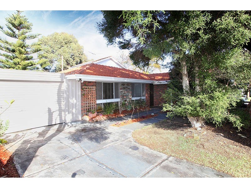 10 Dalston Cr, Kardinya WA 6163