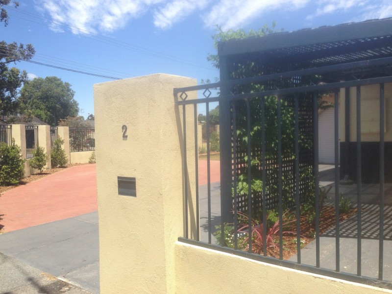 2 Cherry Way, Camillo WA 6111