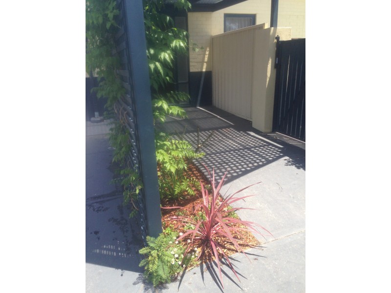 2 Cherry Way, Camillo WA 6111