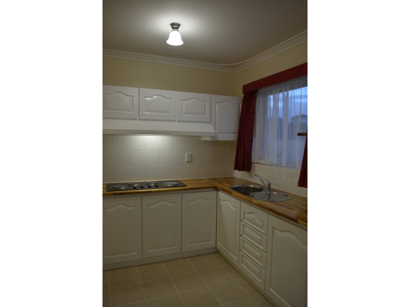 2 Cherry Way, Camillo WA 6111