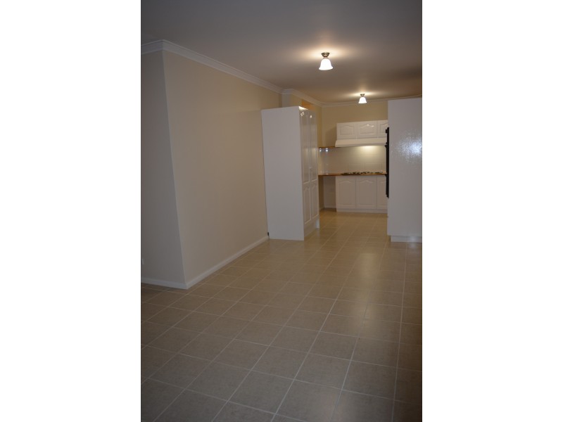 2 Cherry Way, Camillo WA 6111