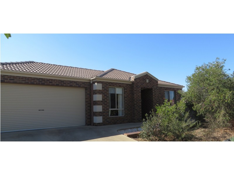 8 Black Street, Katandra West VIC 3634