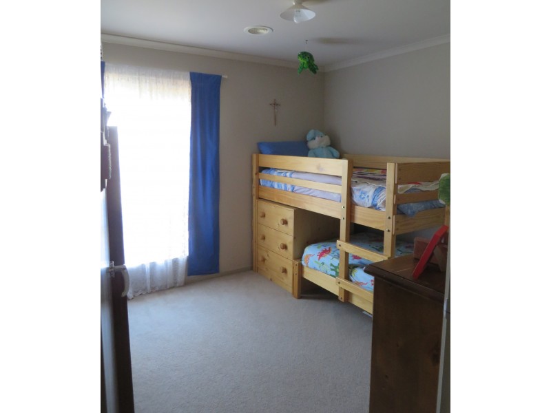 8 Black Street, Katandra West VIC 3634