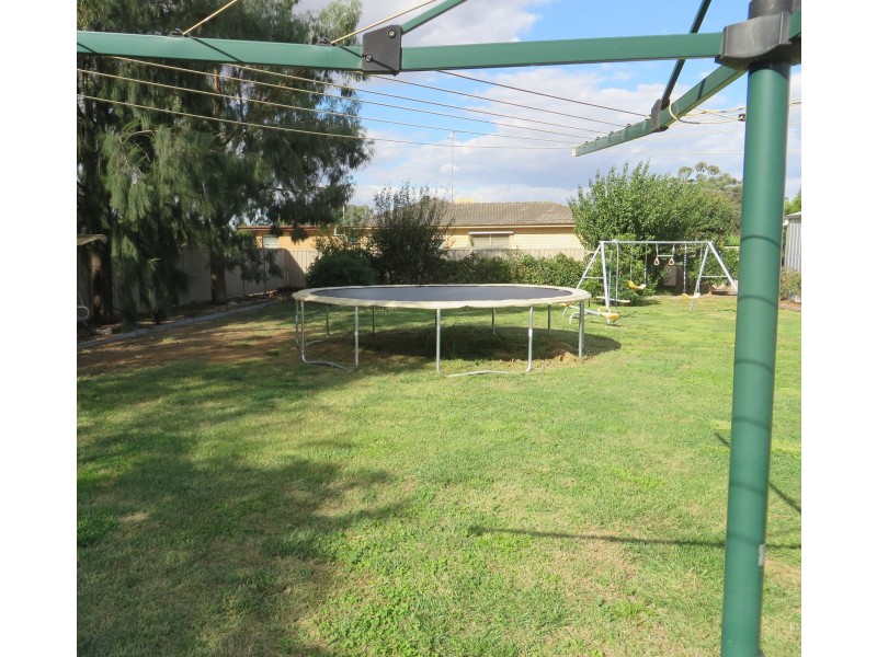 8 Black Street, Katandra West VIC 3634