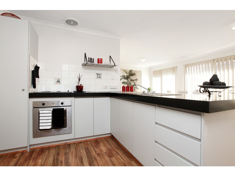 7 Sherlock Court, Waikiki WA 6169