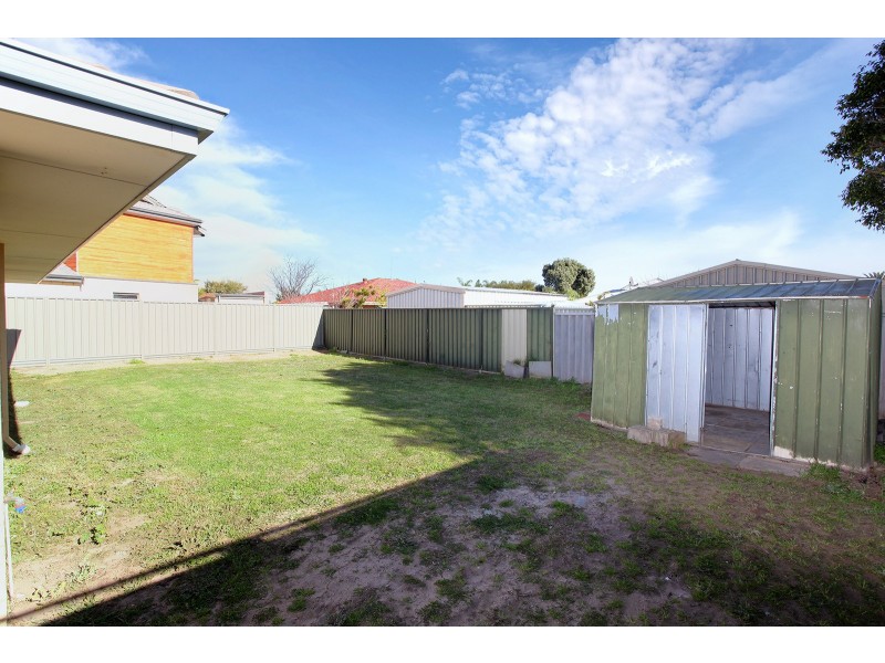 7 Sherlock Court, Waikiki WA 6169