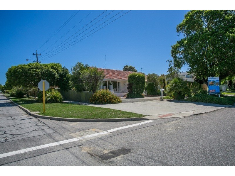 61 Beach Street, Bicton WA 6157