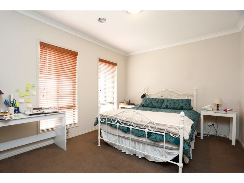 3 Hinkley Place, Werribee VIC 3030