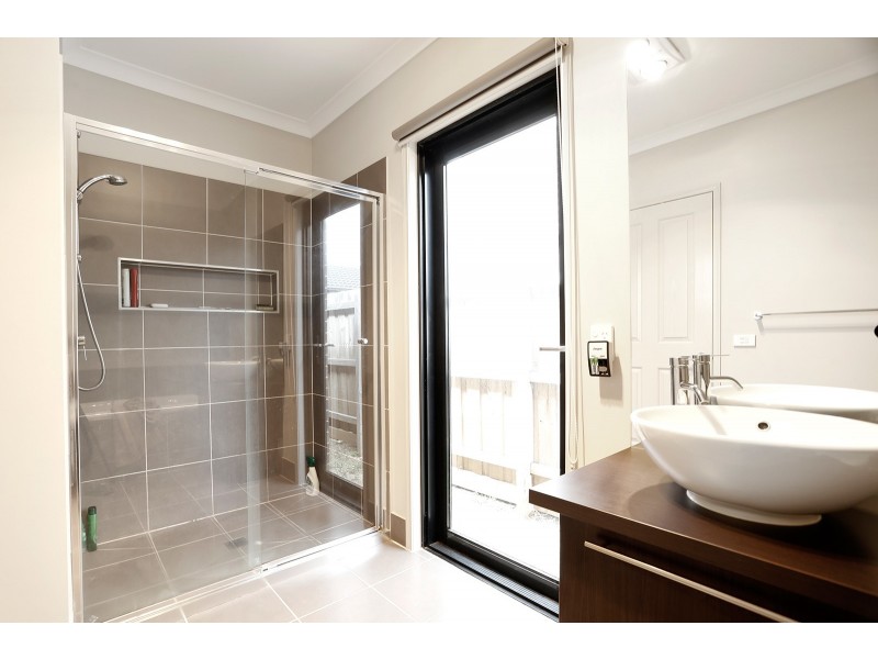 3 Hinkley Place, Werribee VIC 3030