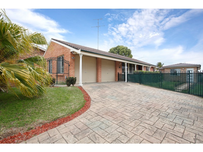 42 Lockheed Circuit, St Clair NSW 2759