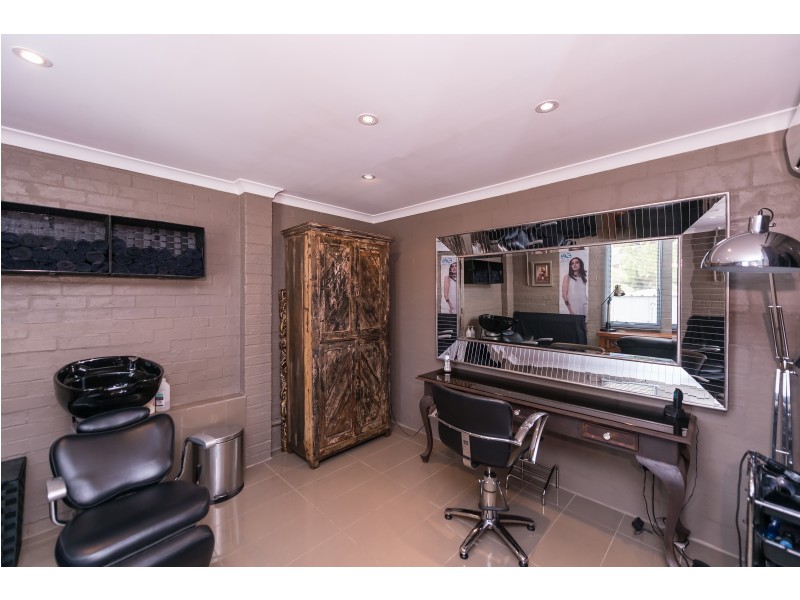 33 Hayes Avenue, Yokine WA 6060
