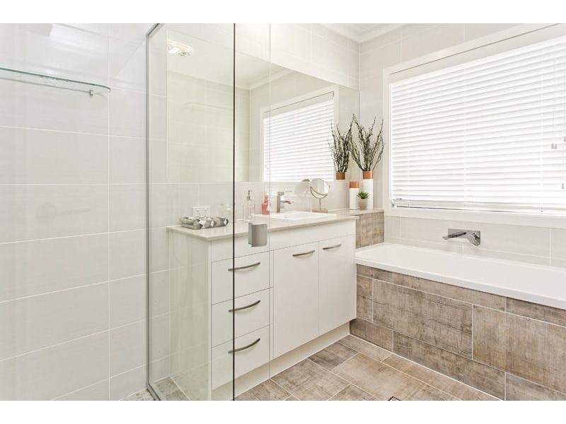 22 Caspian Circuit, Mountain Creek QLD 4557