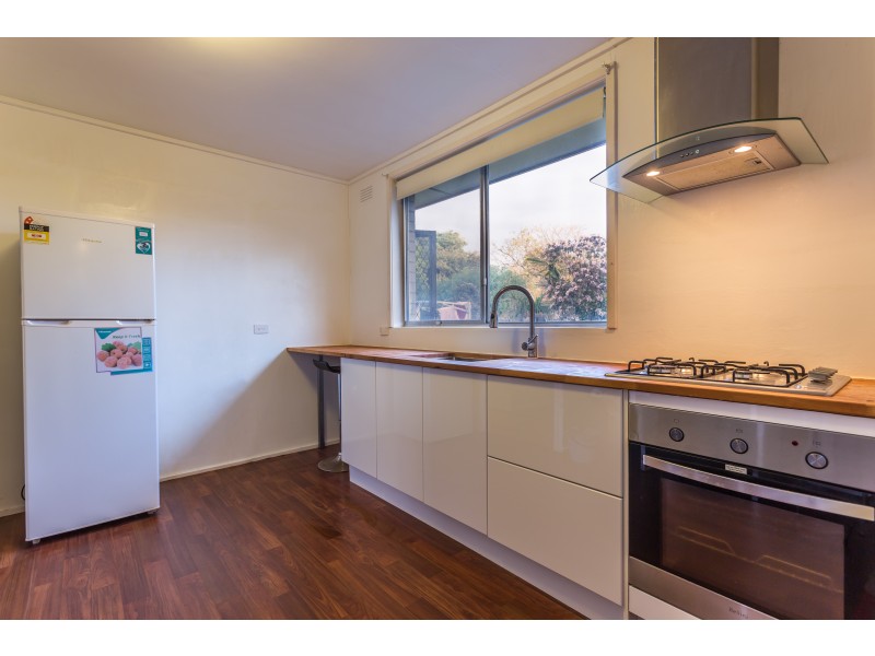 6 Hunsford Ave, Notting Hill VIC 3168