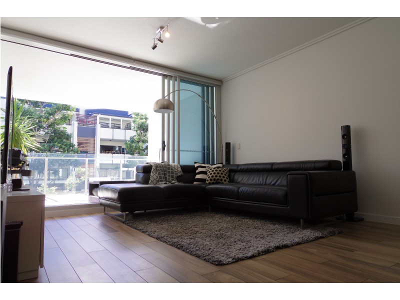 105/113  Commercial Road, Teneriffe QLD 4005