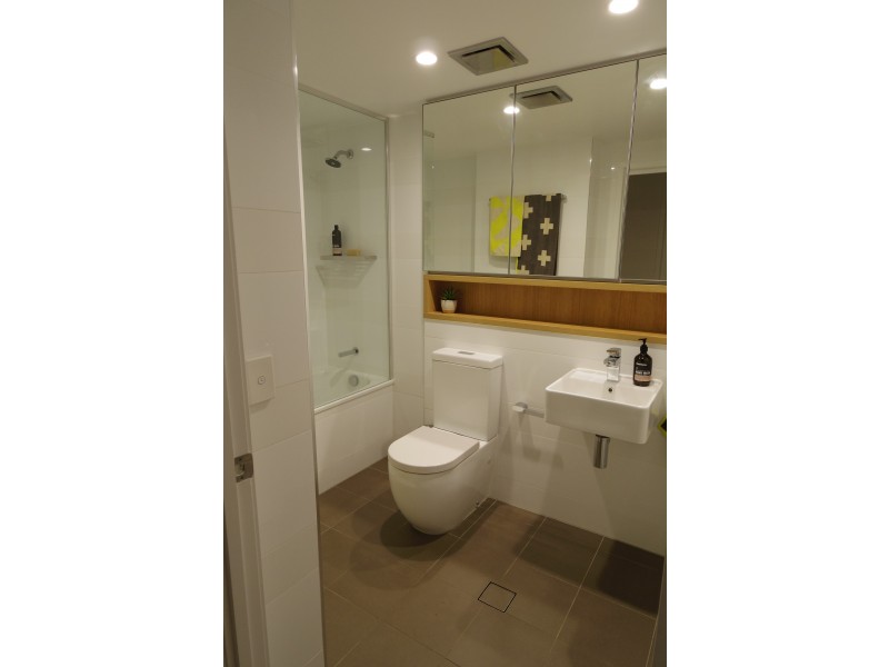 105/113  Commercial Road, Teneriffe QLD 4005