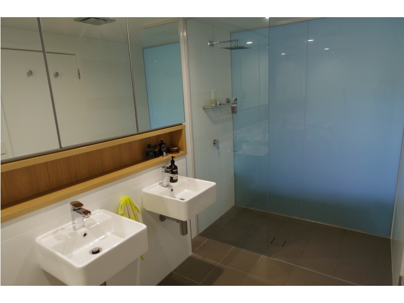 105/113  Commercial Road, Teneriffe QLD 4005