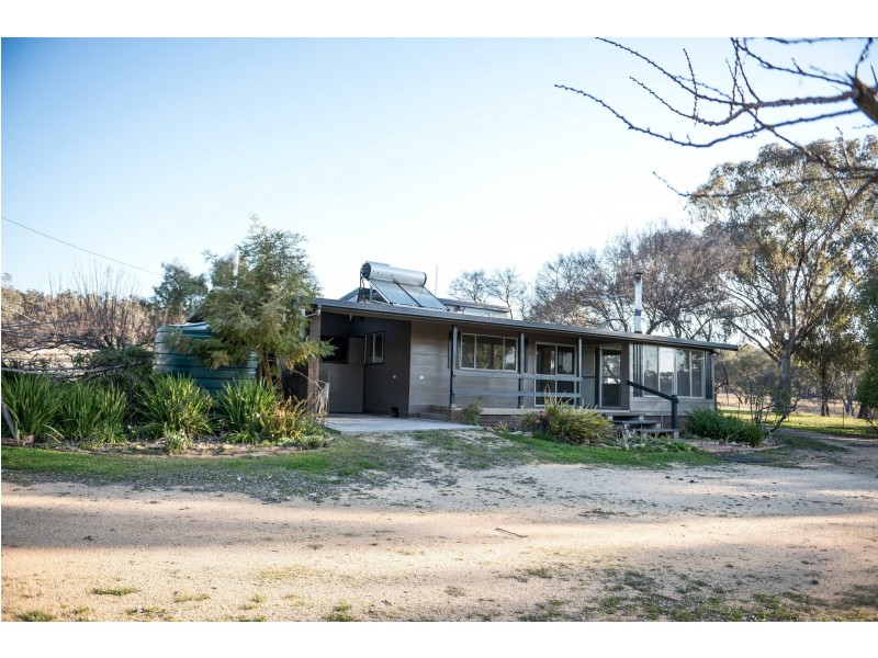 7134 Warialda Rd, Inverell NSW 2360