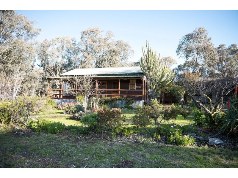 7134 Warialda Rd, Inverell NSW 2360