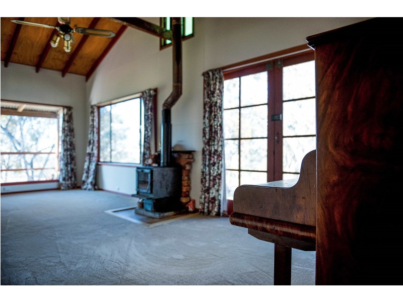 7134 Warialda Rd, Inverell NSW 2360