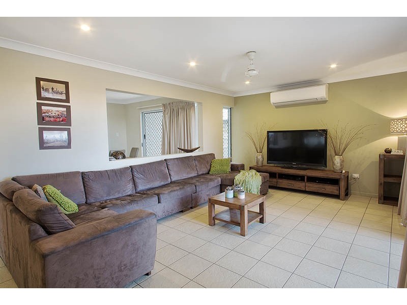 11(H) 15.05.18 Fontwell Court, Mount Low QLD 4818