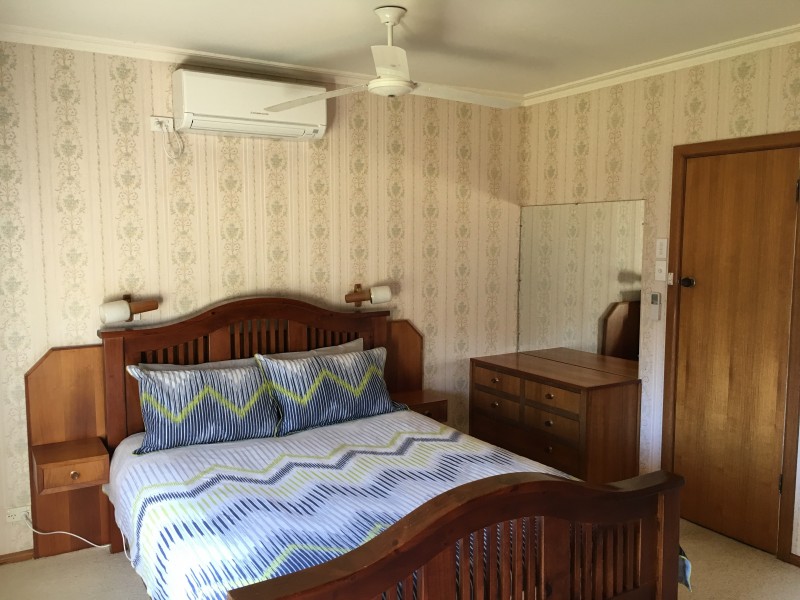 2 Railway Cresent, Woomelang VIC 3485