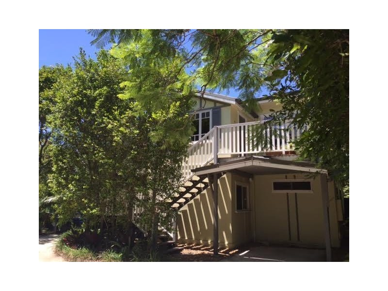 2/2 Musgrave Avenue, Southport QLD 4215