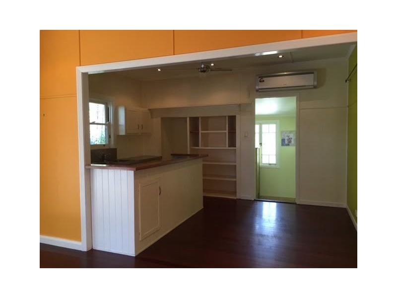 2/2 Musgrave Avenue, Southport QLD 4215