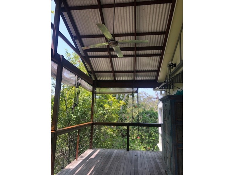 2/2 Musgrave Avenue, Southport QLD 4215