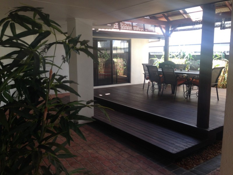 2 Mykonos Court, Kawana Island QLD 4575