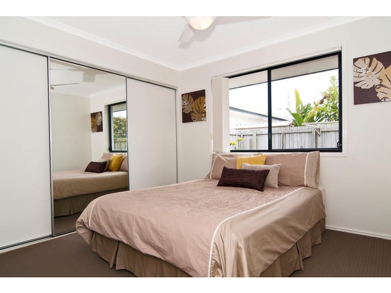 2 Mykonos Court, Kawana Island QLD 4575