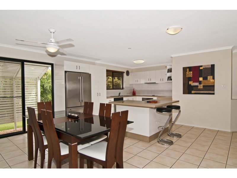 2 Mykonos Court, Kawana Island QLD 4575