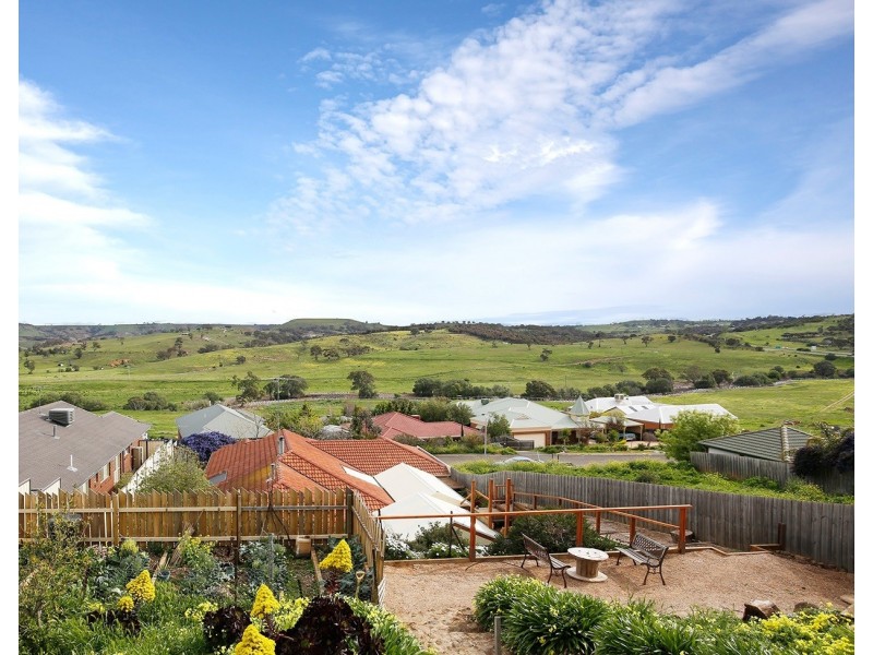 18 Rosehill Drive, Bacchus Marsh VIC 3340