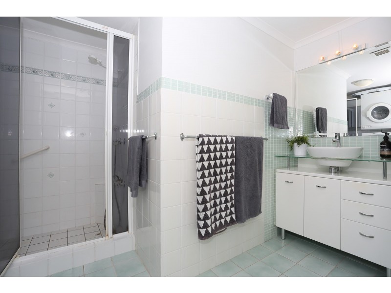 4/31-33  Ventura Road, Mermaid Beach QLD 4218