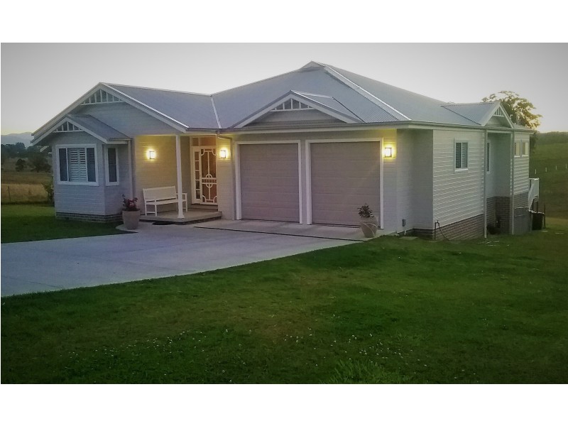 29 Springfields Drive, Greenhill NSW 2440