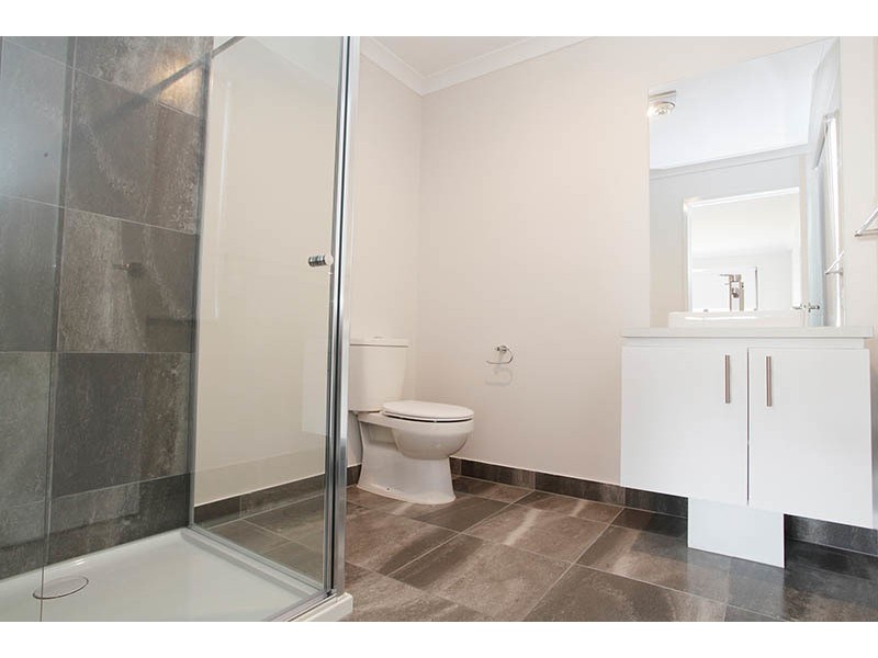 18 Temt Terrace, Waurn Ponds VIC 3216