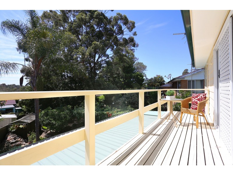 2  Wandarra Cres, Bradbury NSW 2560