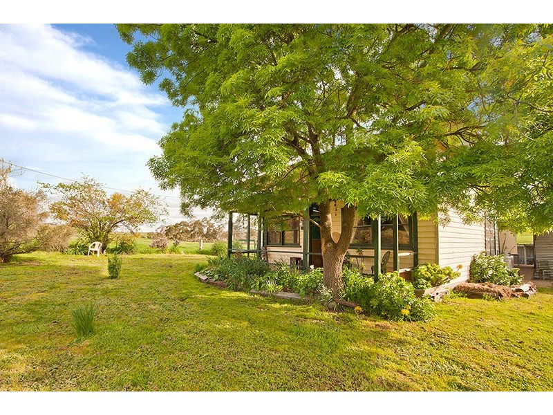 679 Hepburn-Newstead Rd, Shepherds Flat VIC 3461