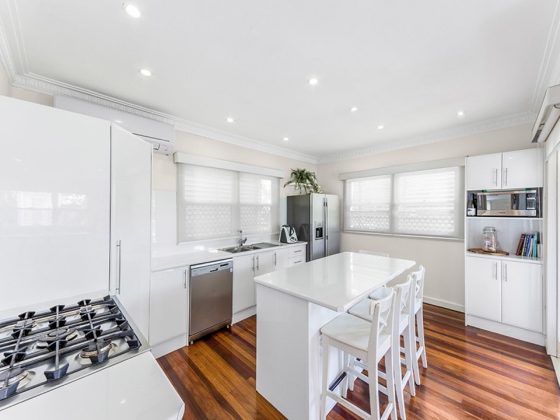 103 Hawthorne Road, Hawthorne QLD 4171