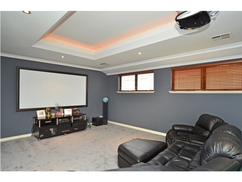 36 Galileo Ave, Tapping WA 6065