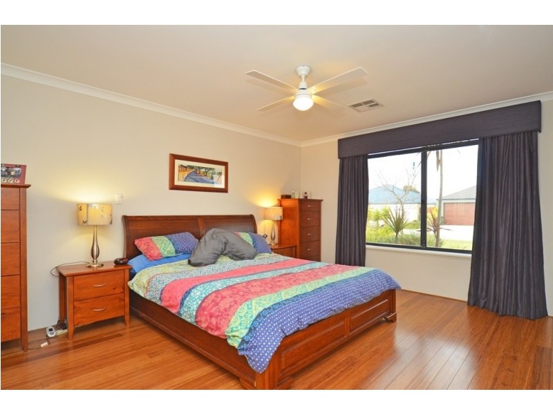 36 Galileo Ave, Tapping WA 6065