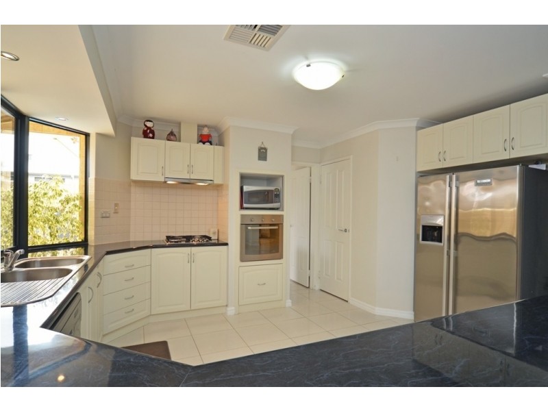 36 Galileo Ave, Tapping WA 6065