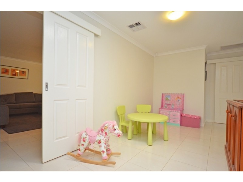 36 Galileo Ave, Tapping WA 6065