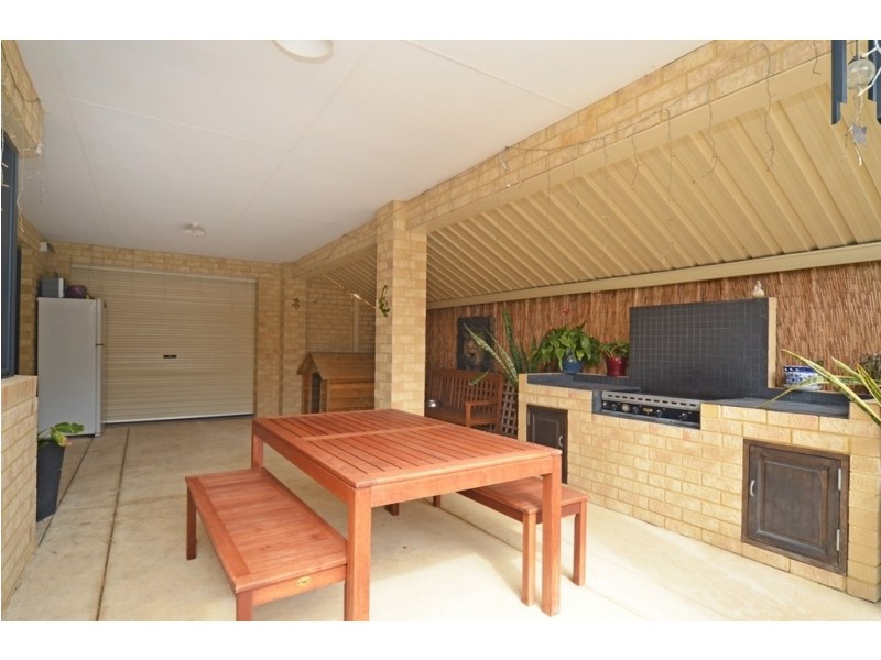 36 Galileo Ave, Tapping WA 6065